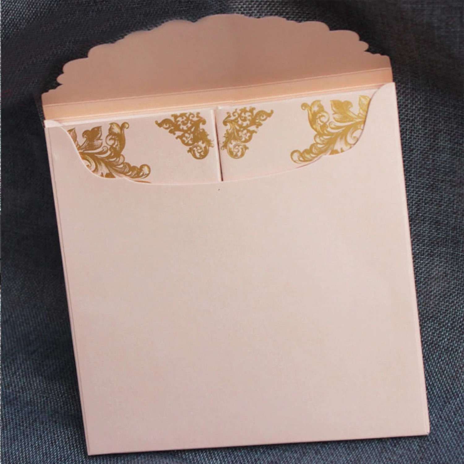 Pink Invitation Card With Hard Cover Foiling Printing Wedding Invitation Card